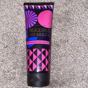 Marshmellow magic body cream